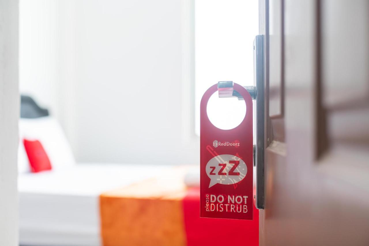Hotel Reddoorz @ Aralia Harapan Indah Pulokendal Exteriér fotografie