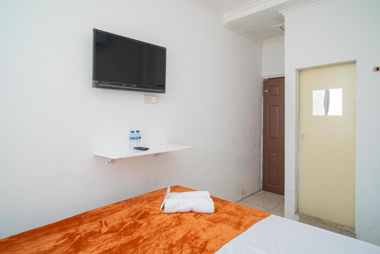 Hotel Reddoorz @ Aralia Harapan Indah Pulokendal Exteriér fotografie