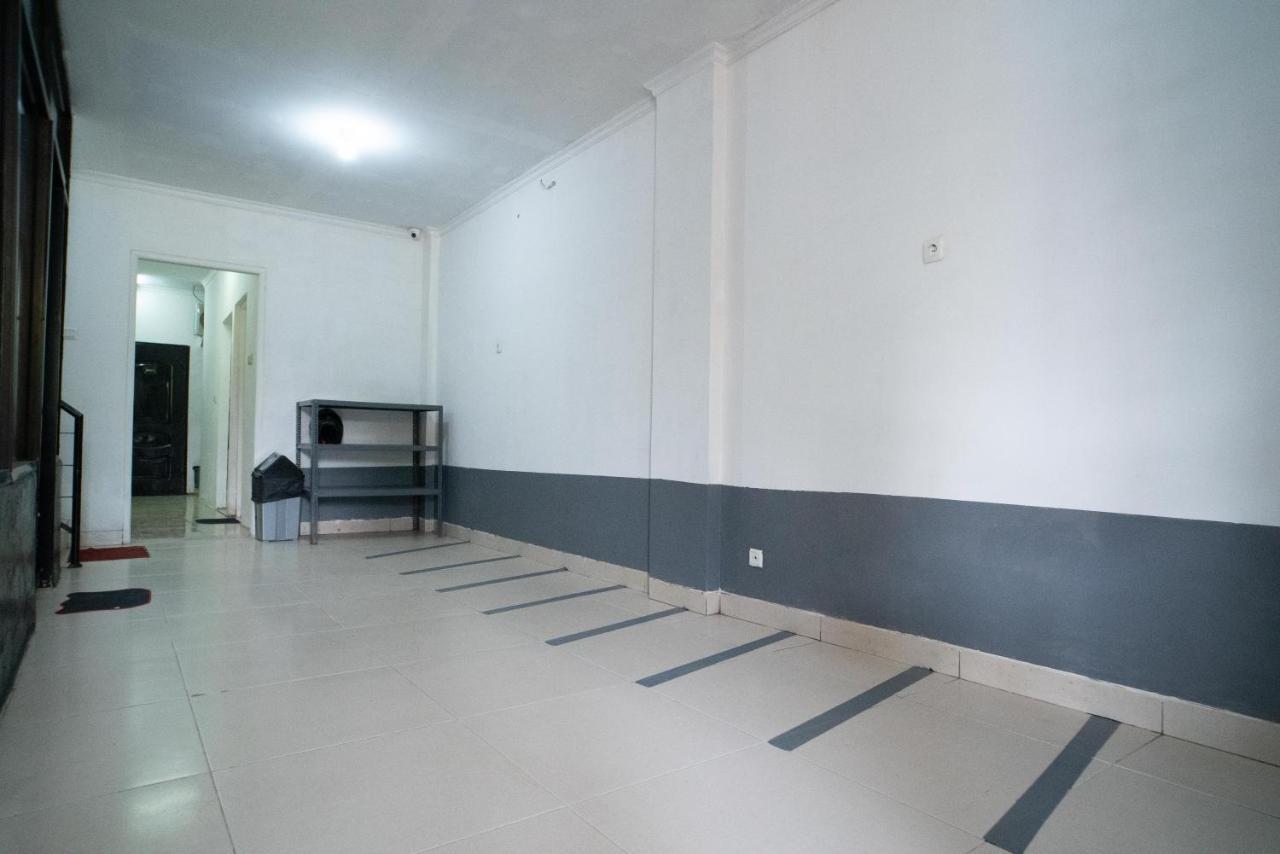Hotel Reddoorz @ Aralia Harapan Indah Pulokendal Exteriér fotografie