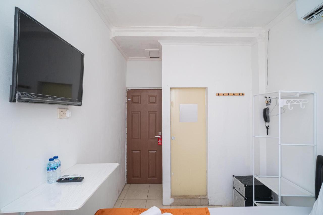 Hotel Reddoorz @ Aralia Harapan Indah Pulokendal Exteriér fotografie