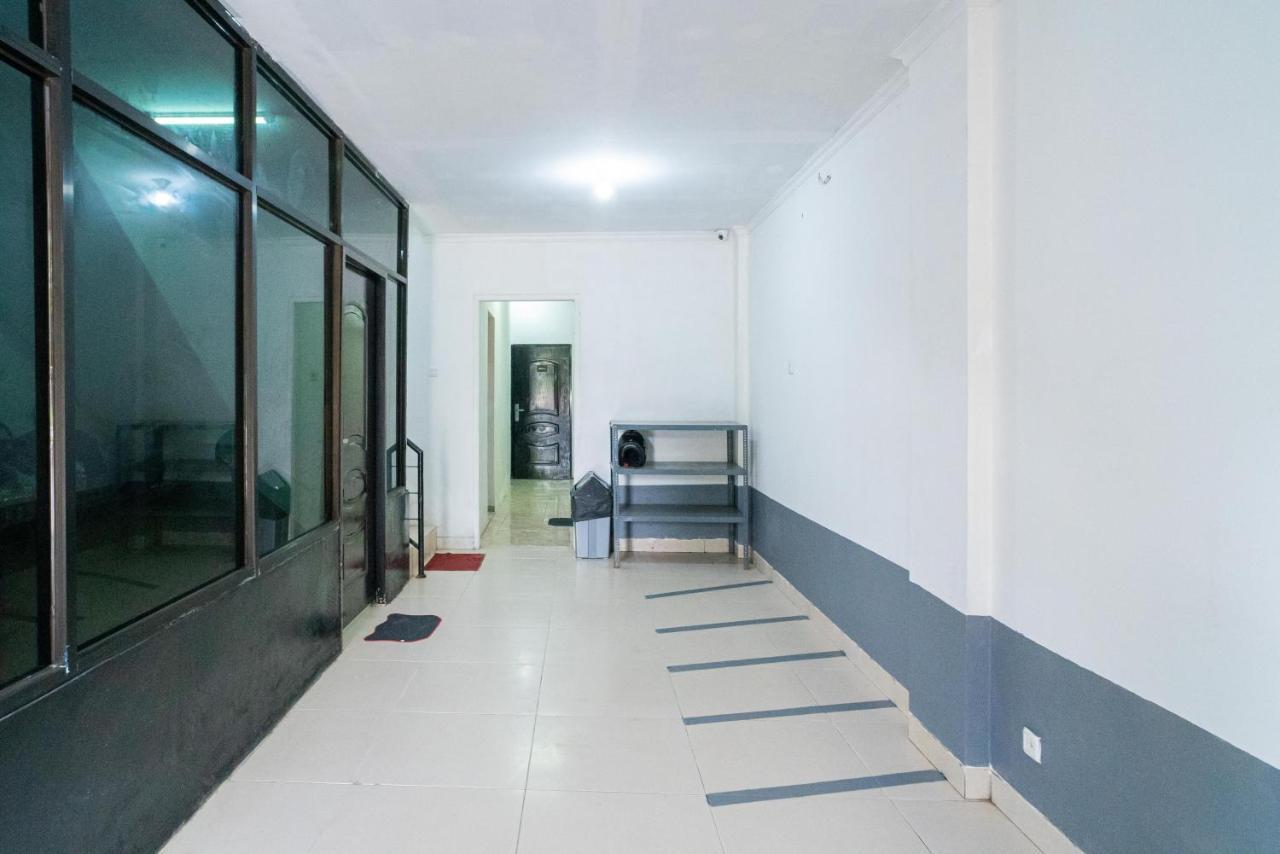Hotel Reddoorz @ Aralia Harapan Indah Pulokendal Exteriér fotografie